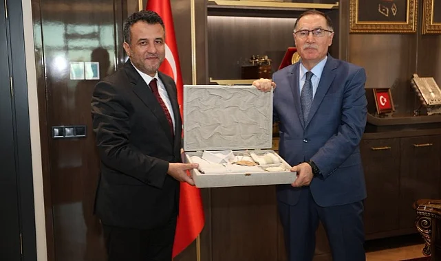 Şeref Malkoç’tan Samsun Büyükşehir Belediyesine Ziyaret