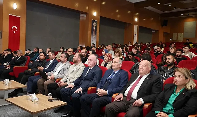 Sinop Üniversitesi’nde "Ortak Alfabe" Programı: Türk Dünyasında Kimlik ve Kültürel Birliktelik Tartışıldı 