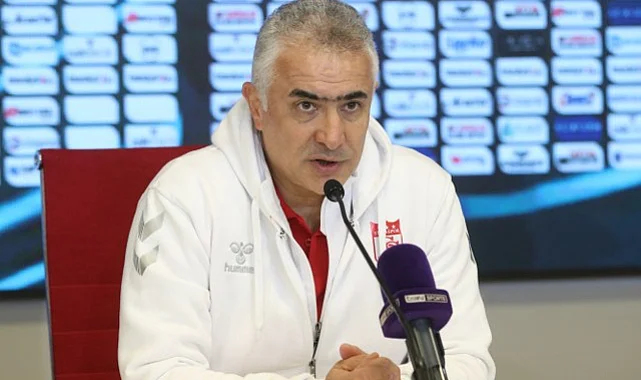 Sivasspor'un Teknik Direktörü Altıparmak: Hak Ettiğimiz Galibiyeti Penaltıyla Kaybettik
