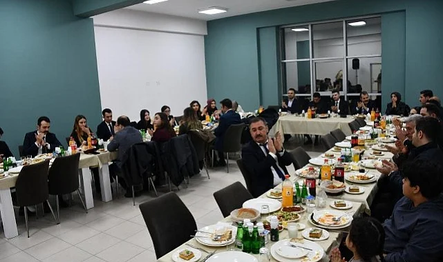 Vezirköprü Adliyesinde Tayini Çıkan Hakim ve Savcılara Veda