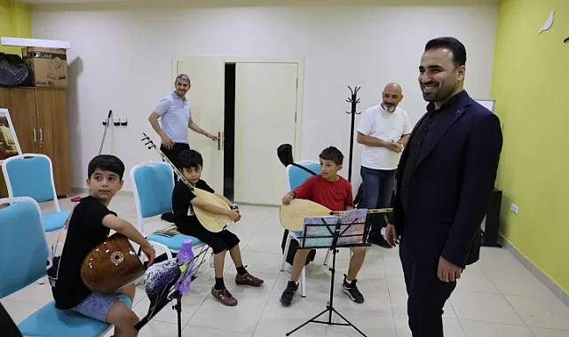 Vezirköprü Belediyesi Çocuklar İçin Bağlama Kursu Başlattı