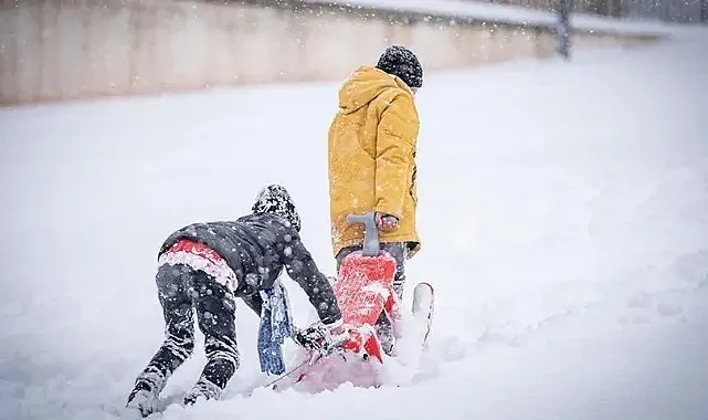 15 Ocak Perşembe Okullar Tatil Mi? İşte Kar Tatili Olan İller