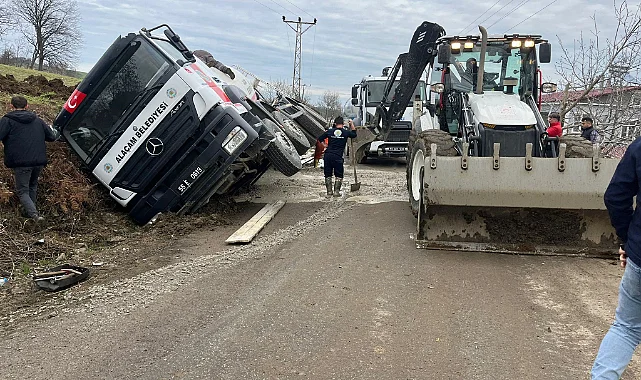 Alaçam’da Korkutan Kaza: Belediye Beton Mikseri Kanala Uçtu!