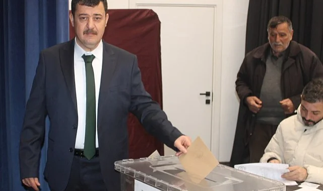Bafra Pazar Yerleri Esnaf Odası'nda Ertan Atan Güven Tazeledi