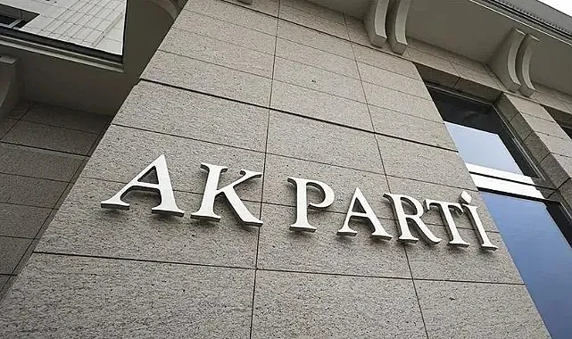 Belediye Başkanı ve Vekiller Ak Parti Yolunda: Yeni Katılımlar Kapıda
