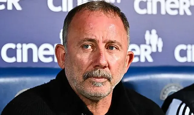 Beşiktaş'tan KAP Geldi: O Futbolcu İle Yollar Resmen Ayrıldı
