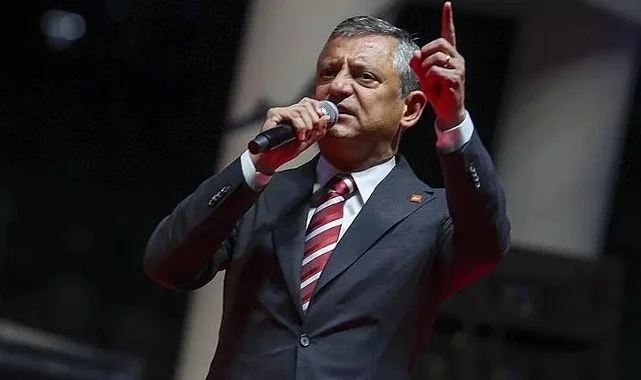 Özgür Özel AK Parti'yi Şikayet Etti: Cami Yapıyoruz, Engel Oluyorlar