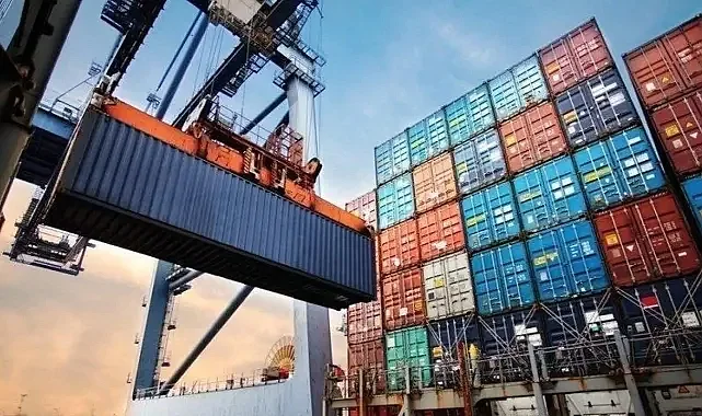 Dış Ticaret Açığı Aralık'ta 9,3 Milyar Dolara Yükseldi
