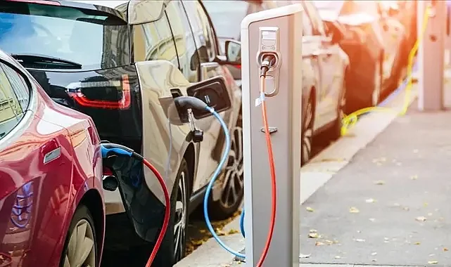 EPDK 2025 Raporunu Açıkladı: Elektrikli Araç ve Şarj İstasyonu Sayısında Rekor Artış