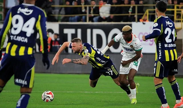 Fenerbahçe Alanya Deplasmanından 3 Puanla Döndü