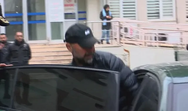 Havalimanında Gözaltına Alınmıştı: Esat Yontunç Adliyeye Getirildi