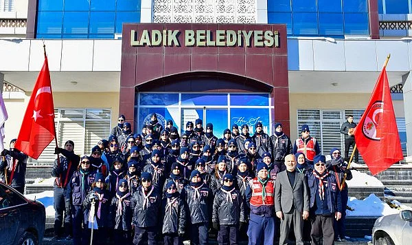 Ladik'te İzcilerden Başkan Adnan Topal'a Ziyaret