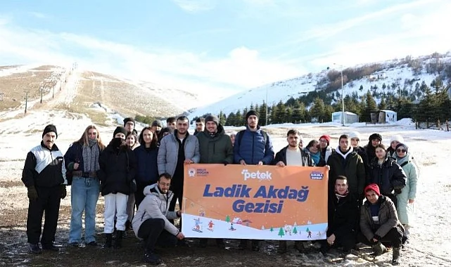 Petek Genç Ladik Akdağ Gezileri İle Kışın Tadını Çıkarıyor