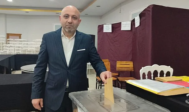 Salıpazarı Esnaf Odası'nda Barış Aydoğdu Yeniden Başkan Seçildi