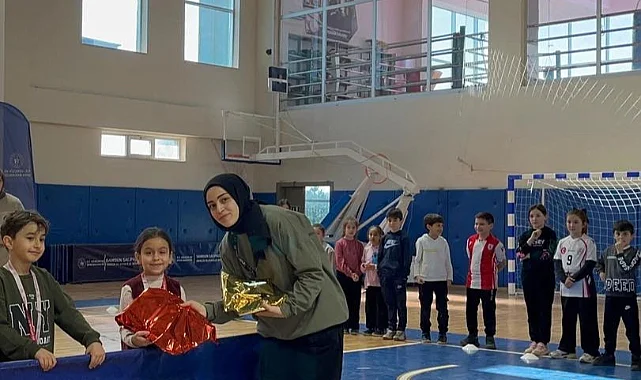 Salıpazarı’nda Gençlik Kış Kulübü Heyecanı: Minikler Madalyalarına Kavuştu
