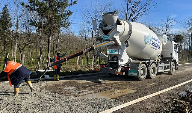 Salıpazarı'nda Ulaşım Atağı: Beton Yol Çalışmaları Sürüyor