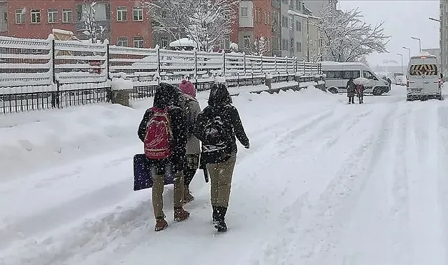 Samsun Ayvacık'ta Kar Yağışı Nedeniyle Eğitime Ara Verildi