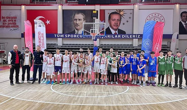 Samsun Basketbol Yıldız Erkeklerde Şampiyon Belli Oldu