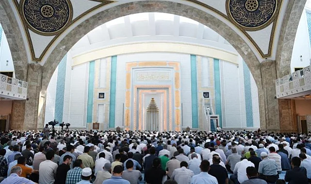 Samsun'da Cuma Vakti? Cuma Namazı Nasıl Kılınır Rehberi