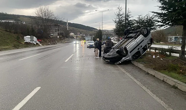 Samsun'da Hafif Ticari Araç Takla Attı: 2 Yaralı