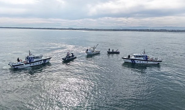 Samsun'da Kaçak Midye Avcılarına Dronlu Baskın: 472 Bin TL Ceza