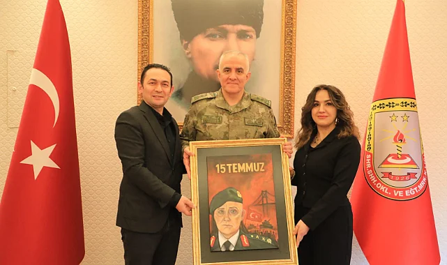 Samsun Garnizon Komutanı Tümgeneral Davut Ala’ya Anlamlı Hediye: 15 Temmuz Portresi Duygulandırdı