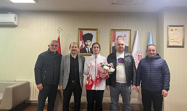 Samsunlu Sporcu Göknur Gülten Kick Boks Avrupa 3.'sü Oldu