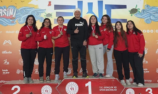 Samsunspor Bocce Takımı Mersin’den Kupalarla Döndü