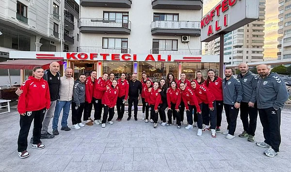 Samsunspor Kaptanı Zeki Yavru'dan Şampiyonluk Yolundaki Sultanlara Büyük Jest
