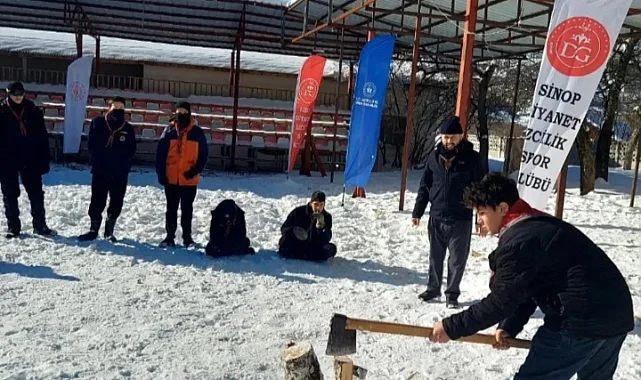 Sinoplu İzciler Kar Ve Soğuğa Meydan Okudu