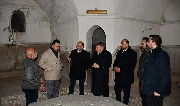 Vezirköprü'de Tarih Canlanıyor: Tacettin Paşa Camii ve Bedesten Restore Ediliyor