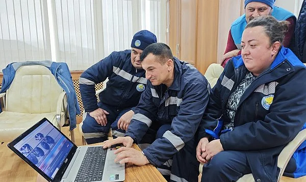 Yakakent Belediyesi İşçileri AA Yılın Kareleri Oylamasına Katıldı
