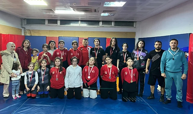 Efsane Güreşçi Yaşar Doğu Vefatının 65. Yılında Bafra'da Anıldı