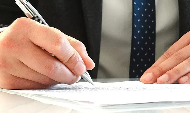 Yeni Torba Kanun Yürürlükte: Aday Memurlar İçin Disiplin Kuralları Sertleşti