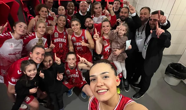 Zorlu Koleji Dörtlü Finallerde