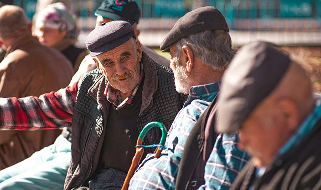 2050 Yılında Dünya Nüfusunun Yüzde 21'i 60 Yaş Üstü Olacak