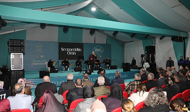 Bafra'da Necmeddin Ötün İle İlahi ve Kaside Gecesi