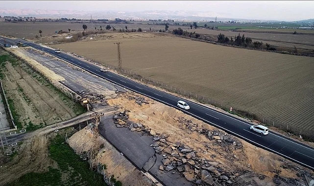 Deprem Bölgesinde Ulaştırma Yatırımları Sürüyor