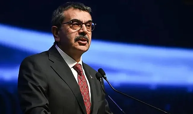 Eğitim Bakanı Tekin'den 168 Kişilik Bildiriye Suç Duyurusu
