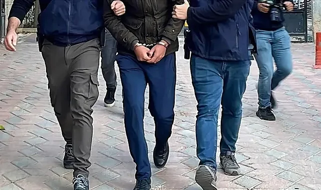 Kırmızı Bültenle Aranan 15 Suçlu Türkiye'ye Getirildi