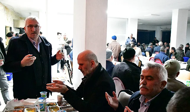 Ladik'te Gönül Sofraları Kuruldu: Başkan Adnan Topal Mahalle Sakinleriyle Buluştu