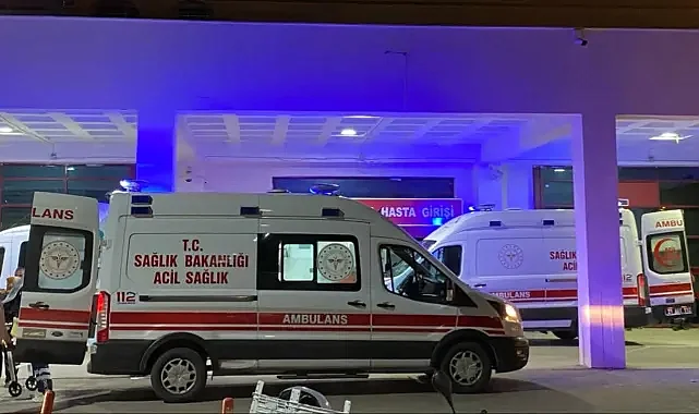 Ladik'te İki Otomobil Çarpıştı: 4 Yaralı