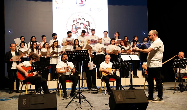 OMÜ'de Yabancı Öğrencilerden Oluşan Korodan Türkü Ziyafeti