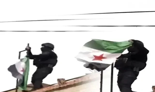 Şam Yönetimi Haseke'de: Devlet Kurumlarına Suriye Bayrağı Çekildi