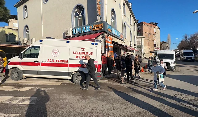 Samsun'da Minibüsün Çarptığı Yaşlı Adam Hastaneye Kaldırıldı