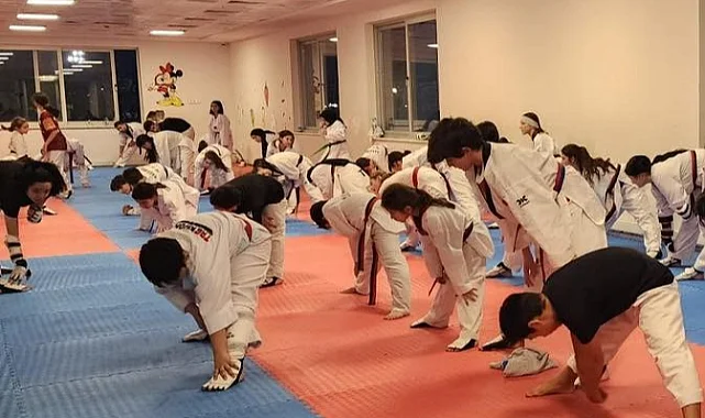 Samsun'da Taekwondo Kardeşliği: Salıpazarı ve 19 Mayıs'tan Ortak Antrenman