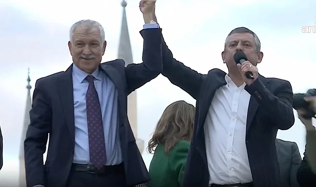 Tahliye Olan Zeydan Karalar ve Özgür Özel Mitingde!