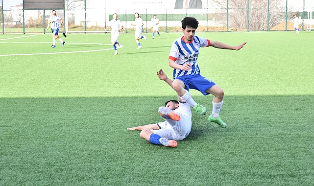 Tekkeköyspor Koltuğu Bırakmadı
