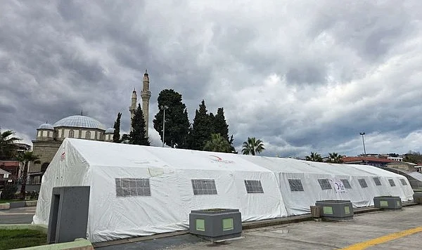 Türk Kızılay Samsun’da İftar Çadırı Kurdu: Her Gün Bin 300 Kişiye Sıcak Yemek