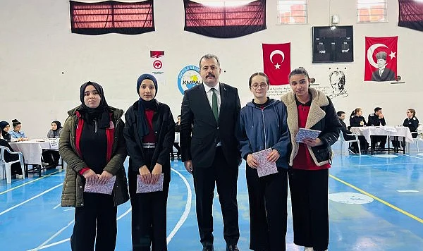 Vezirköprü'de Liseler Yarıştı